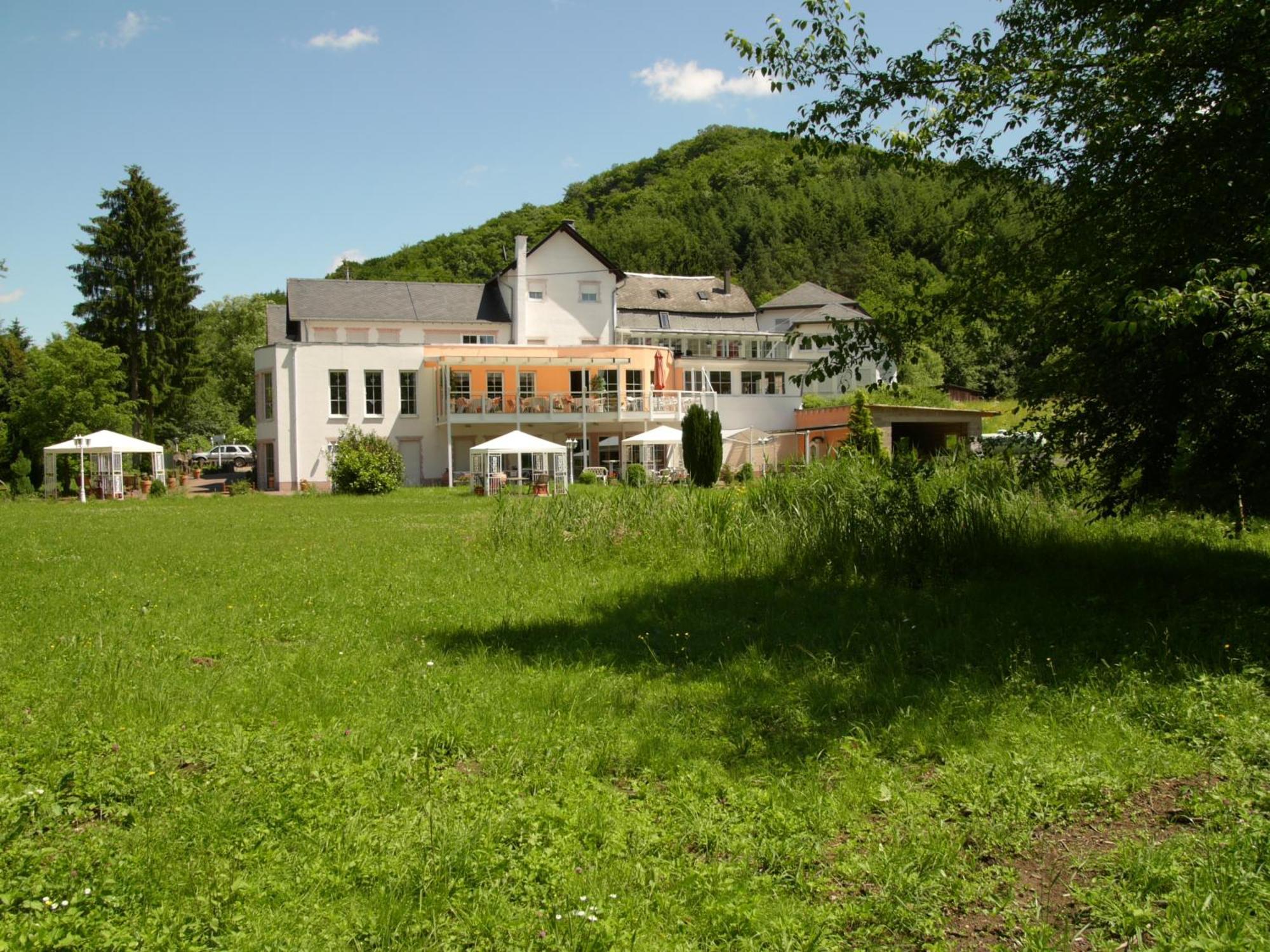 Studentenmuehle Hotel - Restaurant Nomborn Extérieur photo