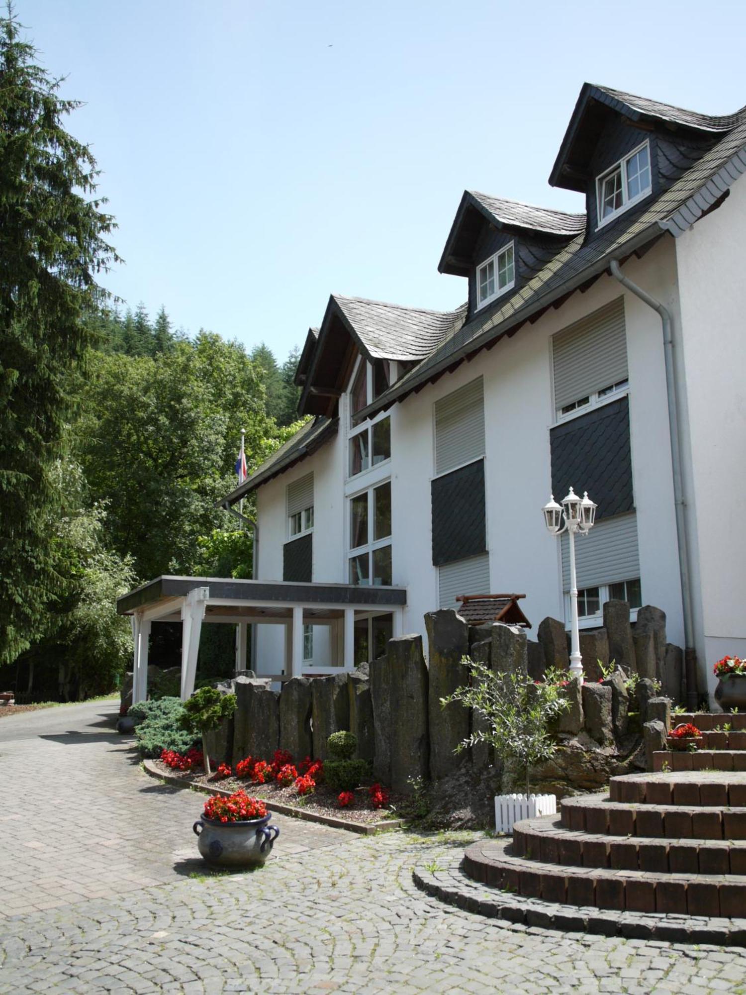 Studentenmuehle Hotel - Restaurant Nomborn Extérieur photo