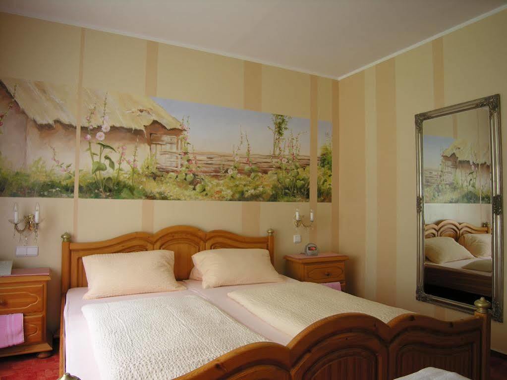 Studentenmuehle Hotel - Restaurant Nomborn Extérieur photo