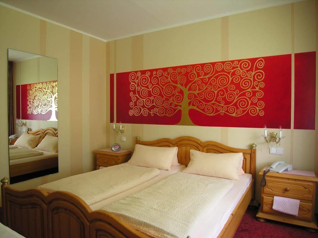 Studentenmuehle Hotel - Restaurant Nomborn Extérieur photo
