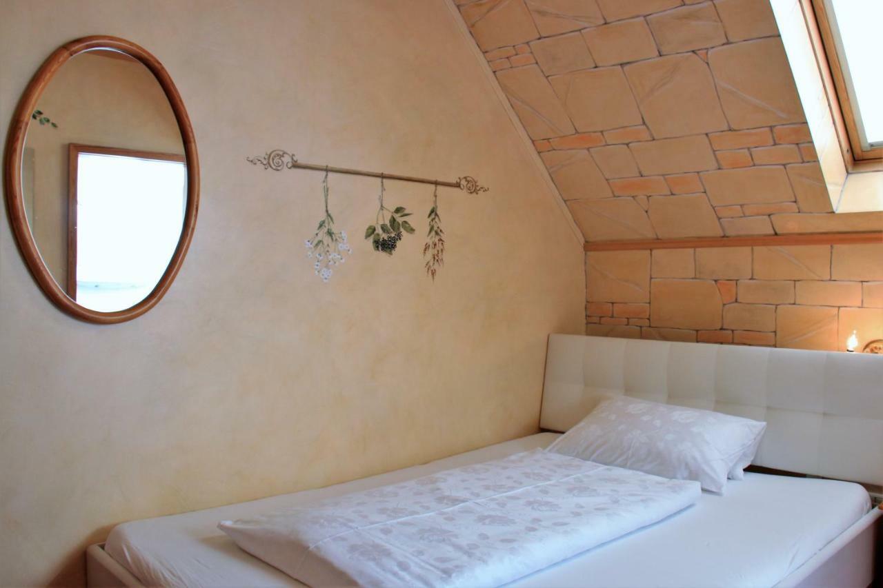 Studentenmuehle Hotel - Restaurant Nomborn Extérieur photo
