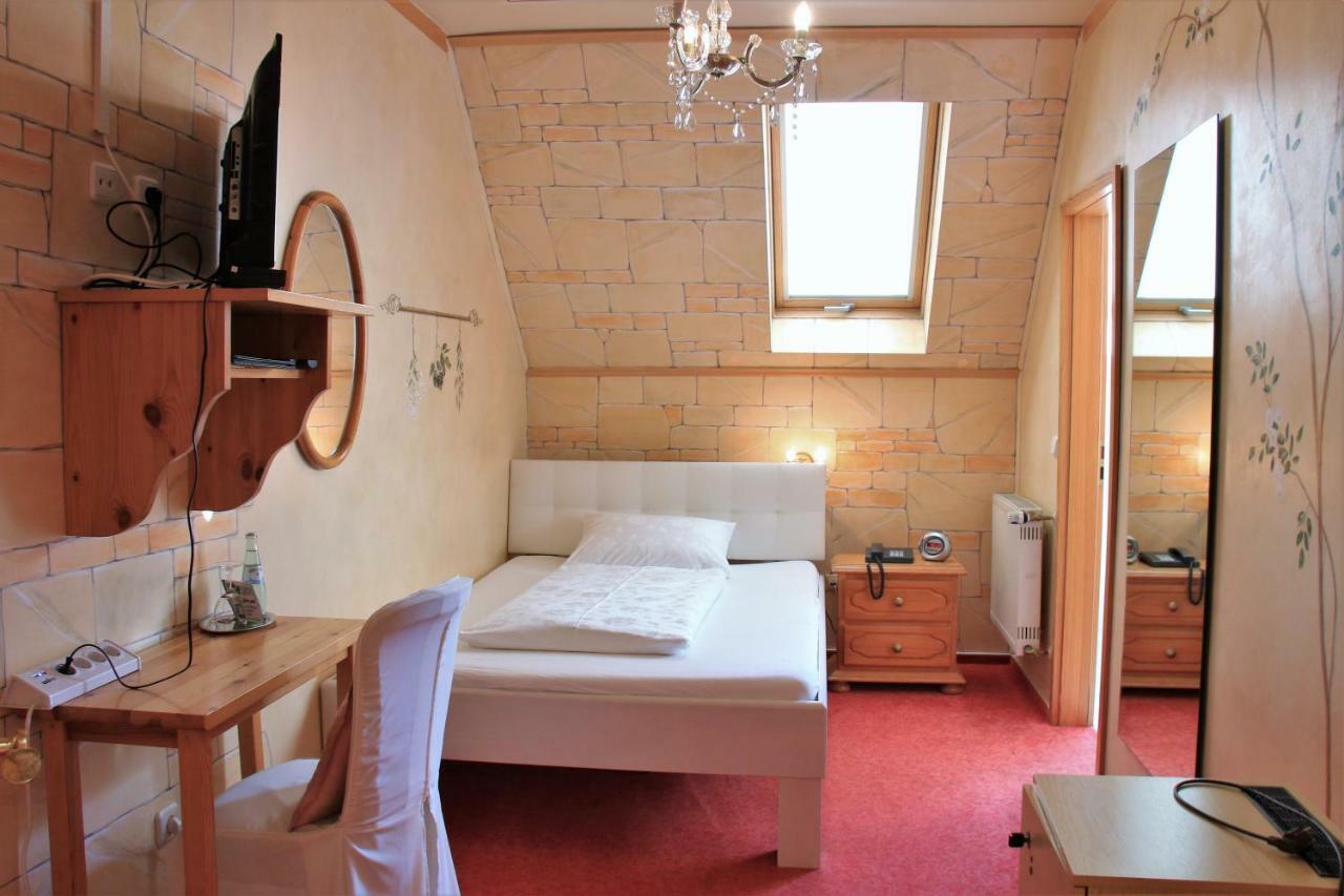 Studentenmuehle Hotel - Restaurant Nomborn Extérieur photo