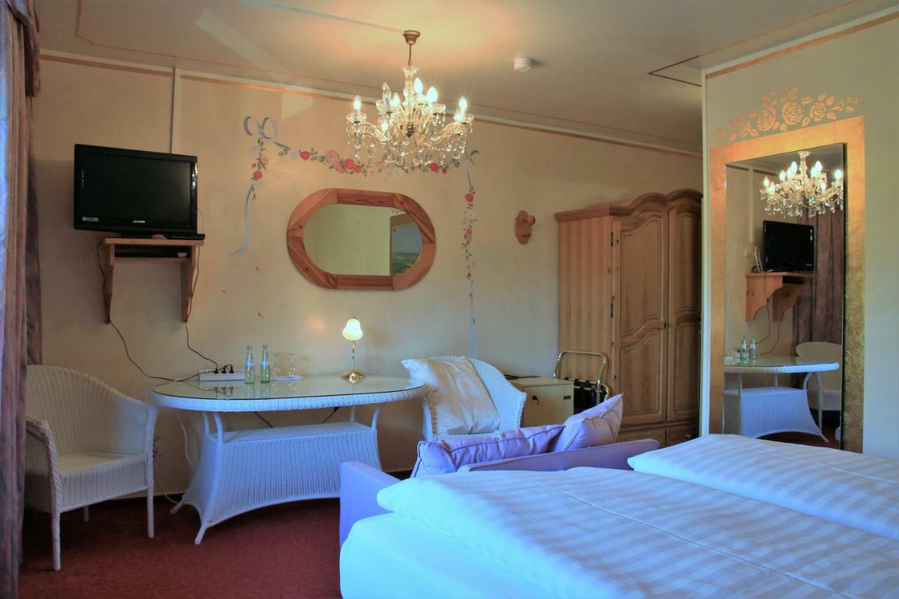 Studentenmuehle Hotel - Restaurant Nomborn Extérieur photo